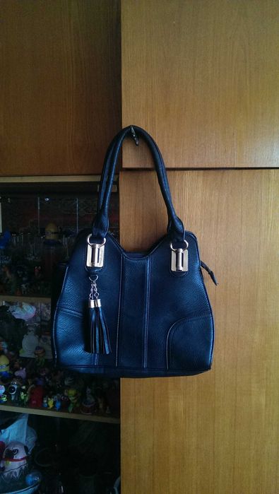 Женская красивая сумочка