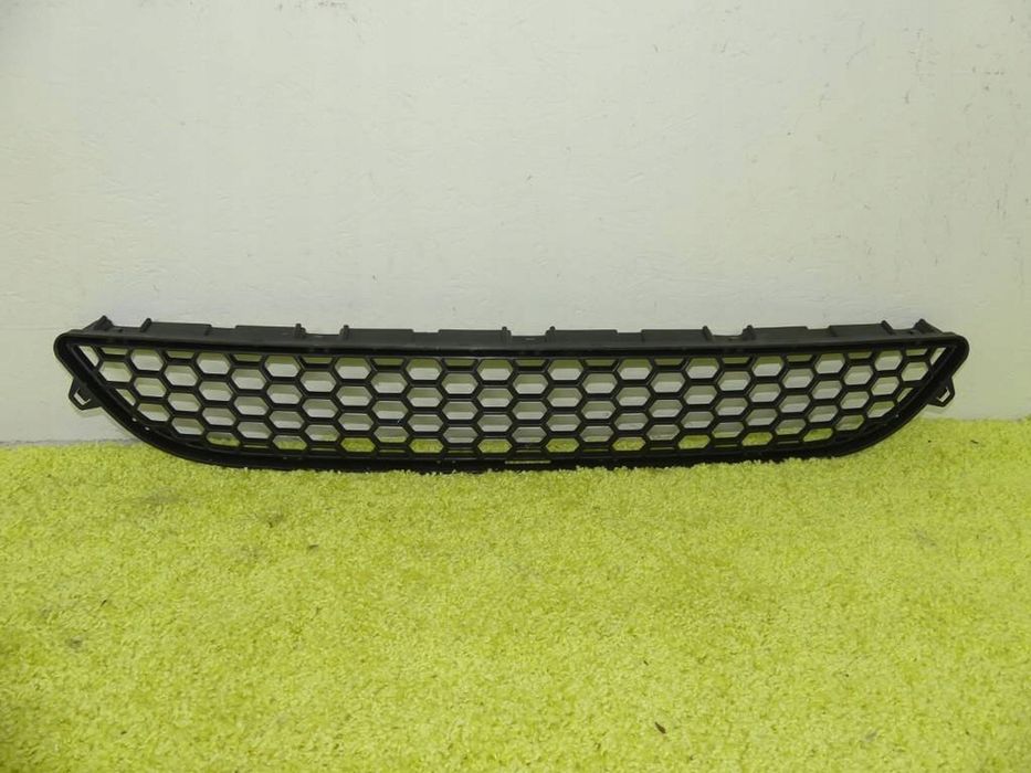 kratka środkowa zderzak przód volvo s60 v60 2 ii 10-13r
