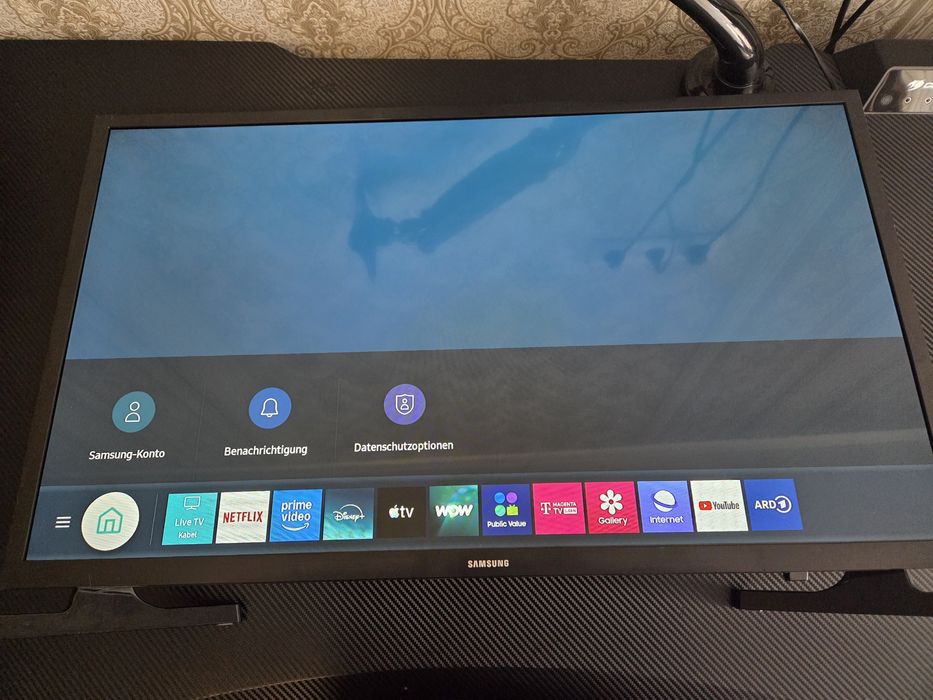 Samsung GU32T5377CD (Roku TV) — 2023 рік випуску