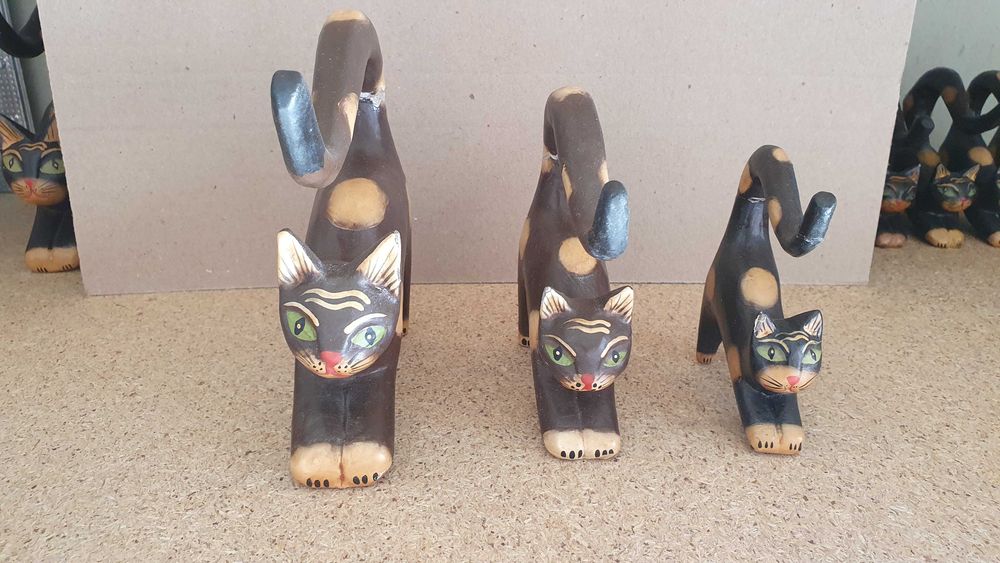 Статуетка котика для перстней.