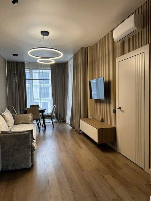 Квартира з ремонтом в заміському ЖК бізнес класу Park Lake City