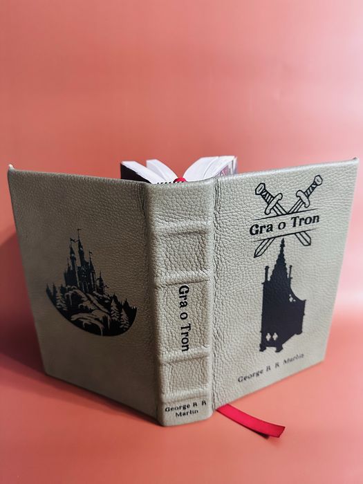 Gra o Tron – ręcznie oprawiona w skórę, unikatowa książka