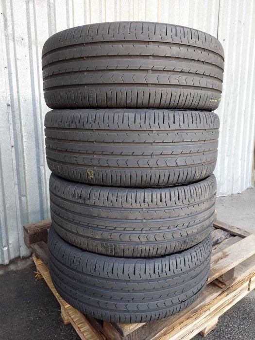 Резина Шини 235 55 R17 Continental ContiPremiumContact 5