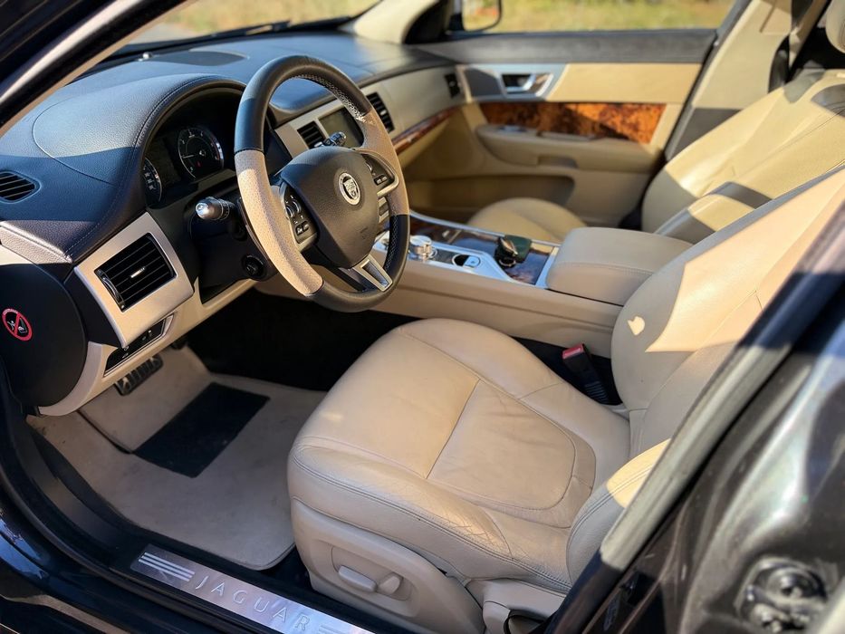 Jaguar XF Sportbrake 2.2
