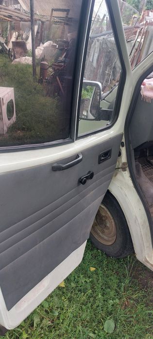 Форд транзіт    .