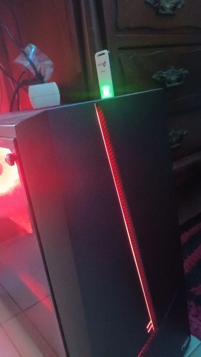 Vendo Torre para despacho