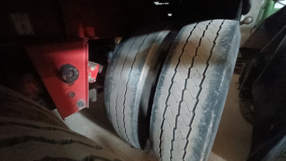 Semi reboque basculante