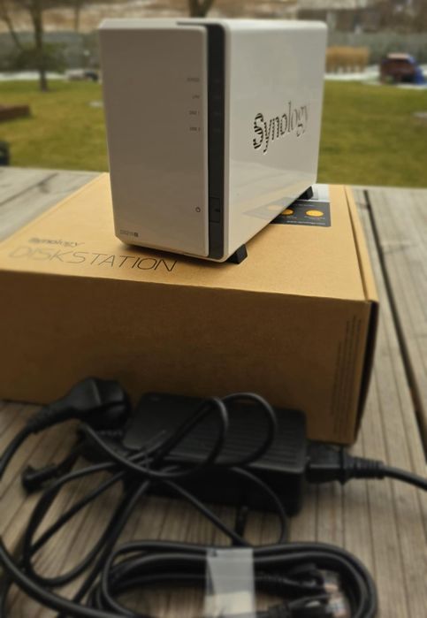 NAS Synology DS215j + 2 x 3Tb