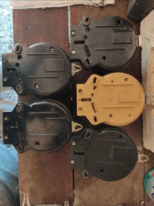 Автоматичний перемикачі електрики, лічильник електричний