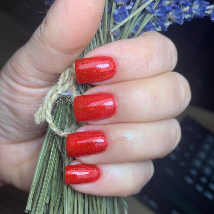 Манікюр в Броварах