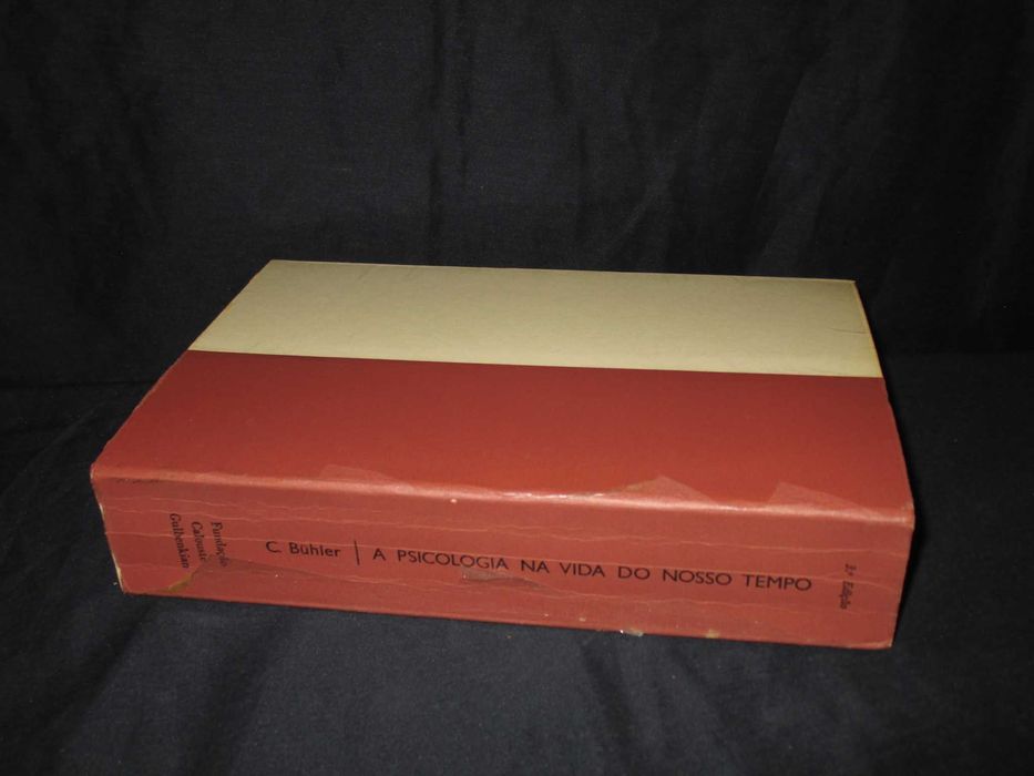 Livro Psicologia na vida do nosso tempo Gulbenkian