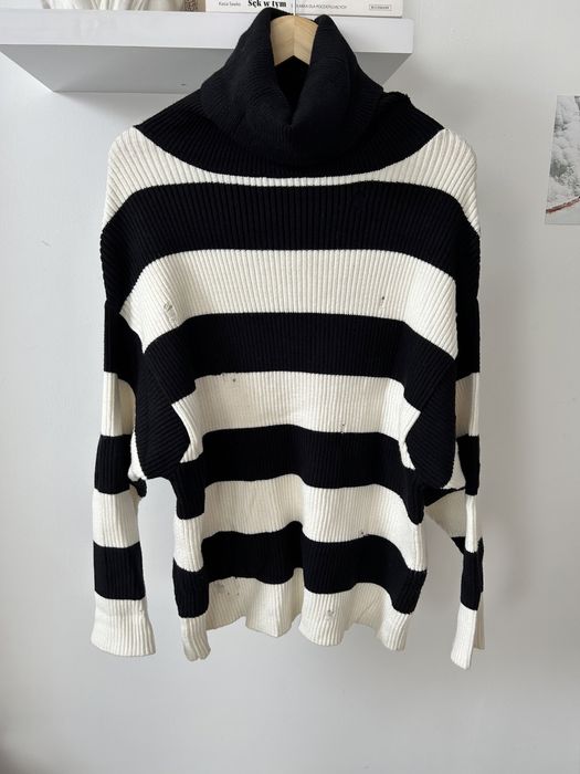 Sweter zara uniwersalny golf czarno Biały z dziurami