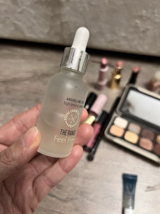 Лот косметики румяна помада тени тушь крем вокруг глаз тоналка