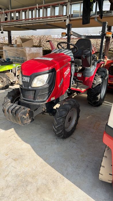 Trator tym ts25  com Fresa