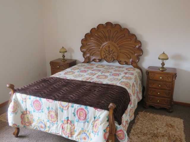 Cama e Mesinhas Vintage