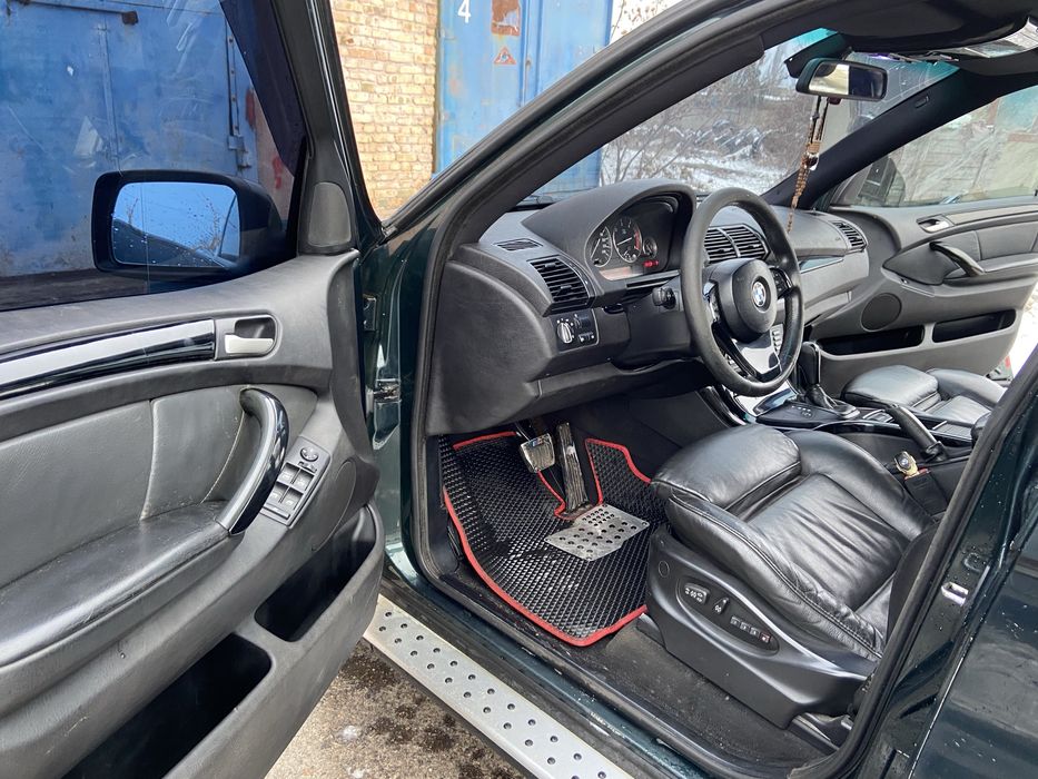 Продам BMW X5 E53
