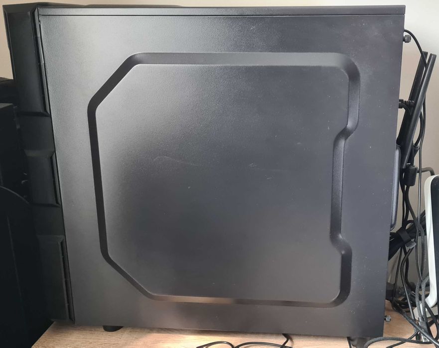 Komputer PC i5-7400 / GTX 1650 / 16 GB DDR4 / Wi-Fi 6 – bez dysku