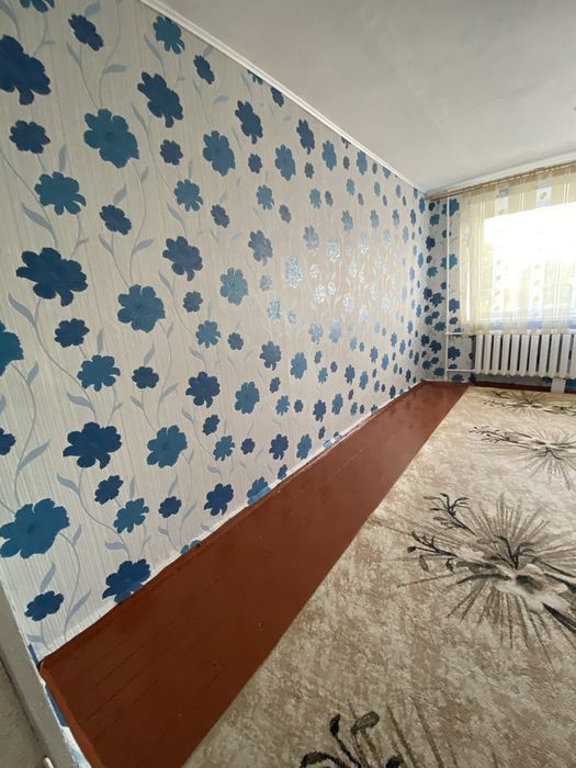 Продам малосімейку в районі автопарку. Свіжий косметичний ремонт.