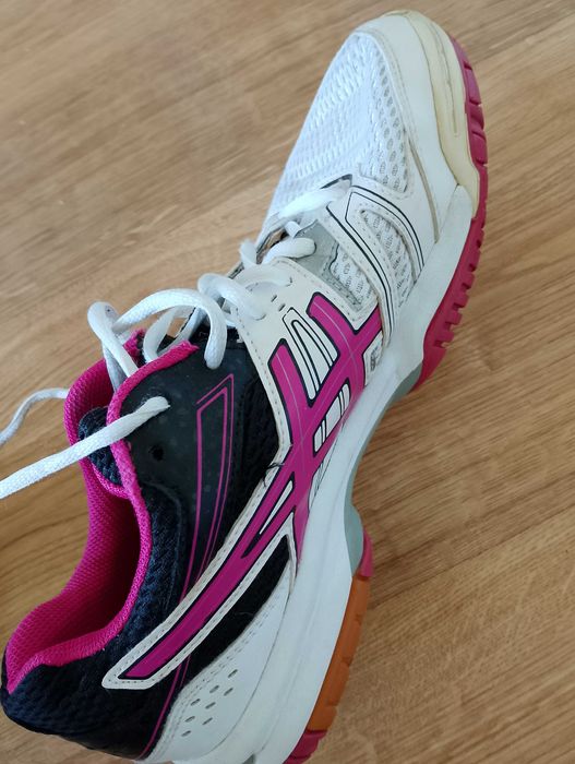 Asics. Buty damskie sportowe.