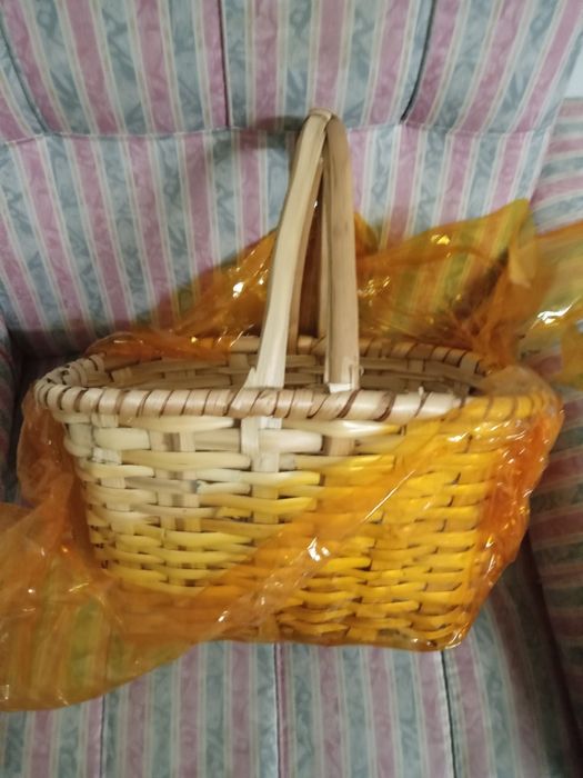 BRICOLAGE                                                 .