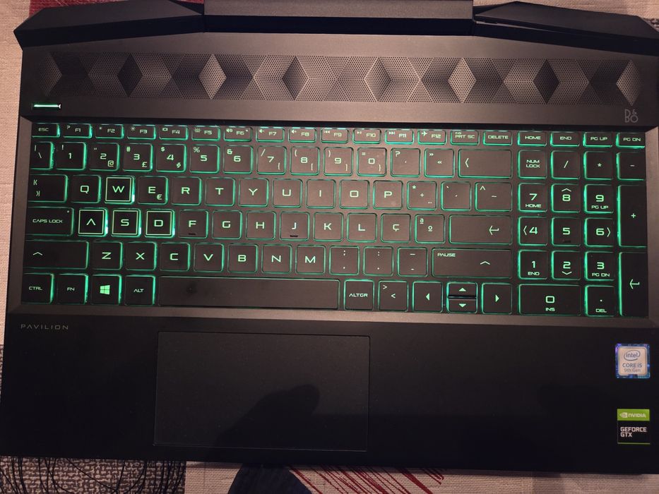 Portátil Gaming HP Pavilion 15  Intel Core i5-9300H  - RAM: 32 GB