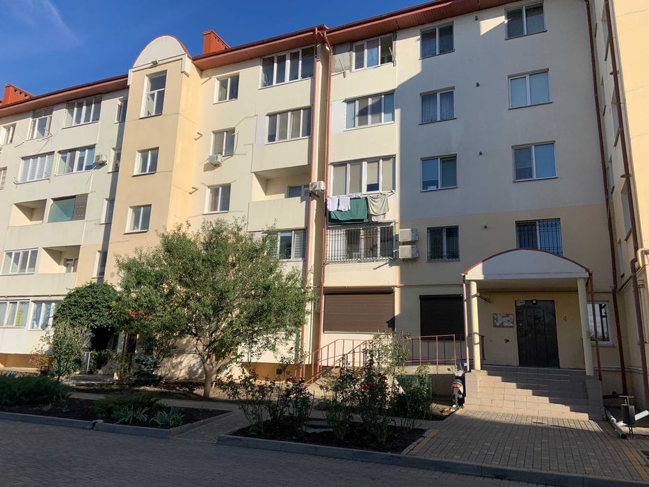Продам недорого  1 комнатную квартиру в Молодёжном