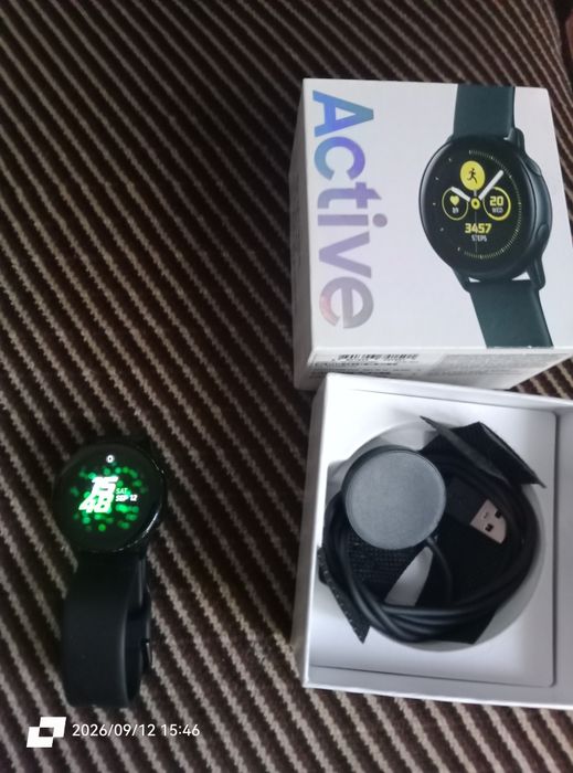 Смарт часы Samsung Active