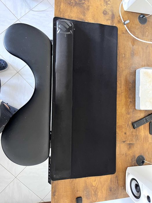 Large Extended Gaming Mouse Pad with Memory Foam Wrist Rest / Alfombrilla de Mouse Grande extendida XXL Soporte ergonómico (80 x 35 x 2,5 cm),