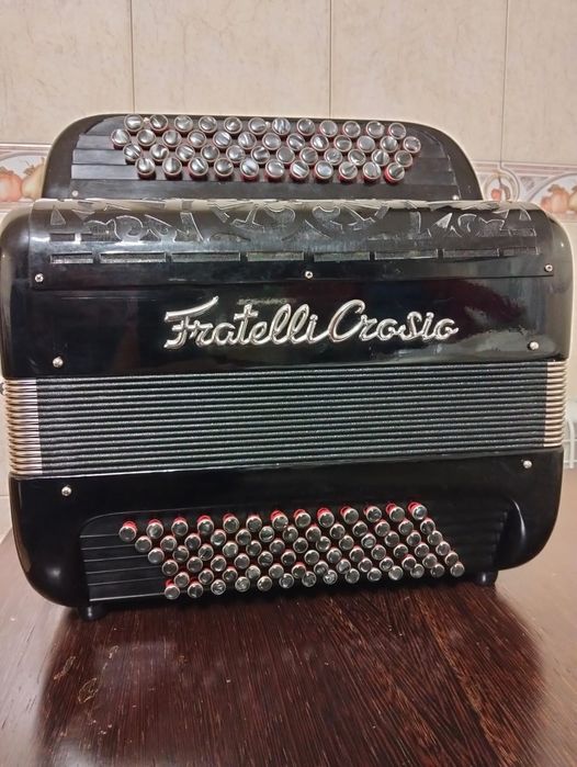 Acordeon fretelli corso