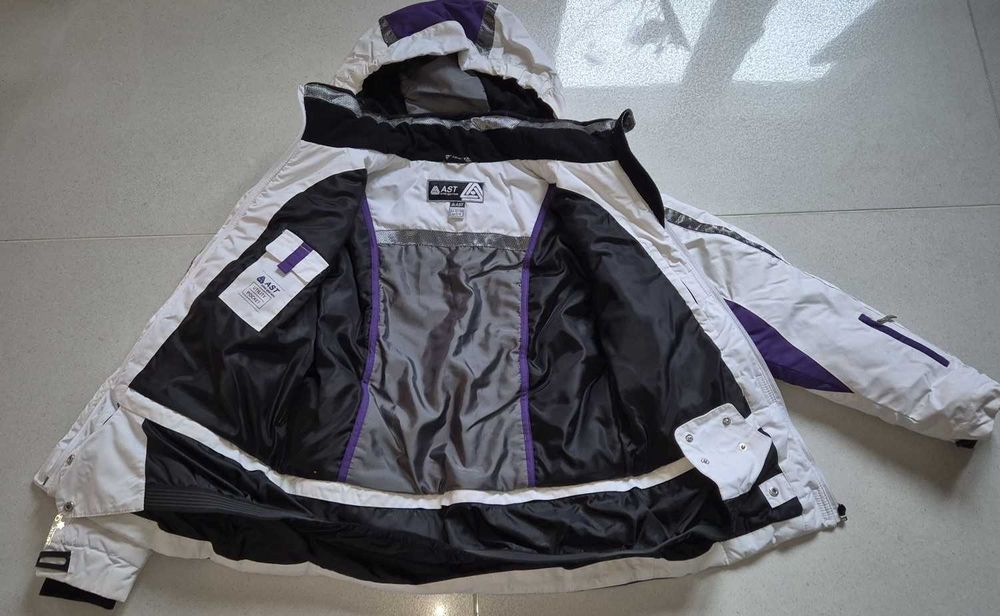 Kurtka narciarska dziecięca AST rozmiar 152/158 wiek 12 -13 lat