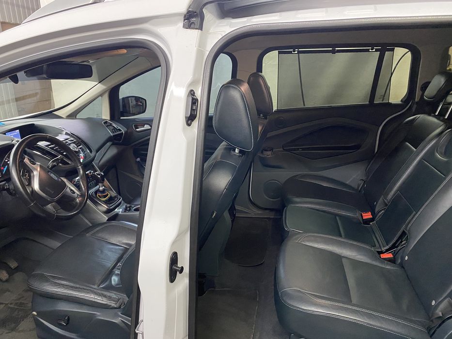 Продам Ford Grand C-Max срочно