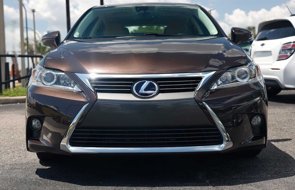 Lexus CT 200h      2017