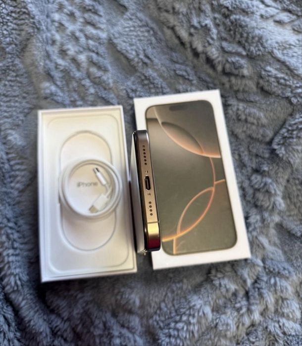 Продам iphone 16 pro max 512gb