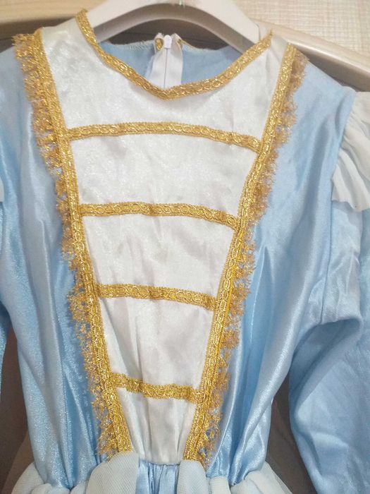 Плаття на дівчинку