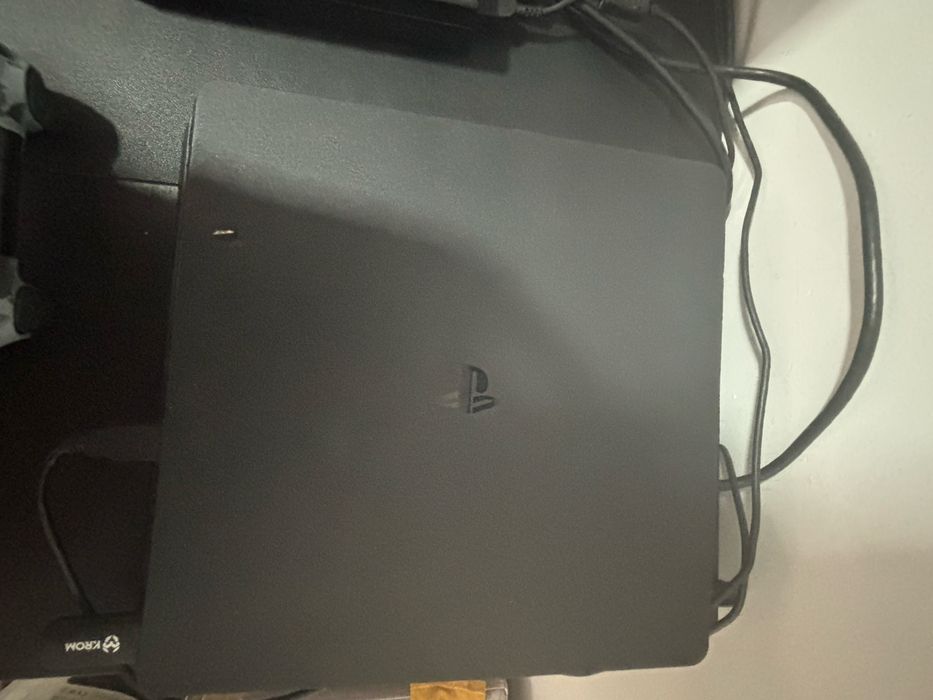Ps4 Slim ( como nova )