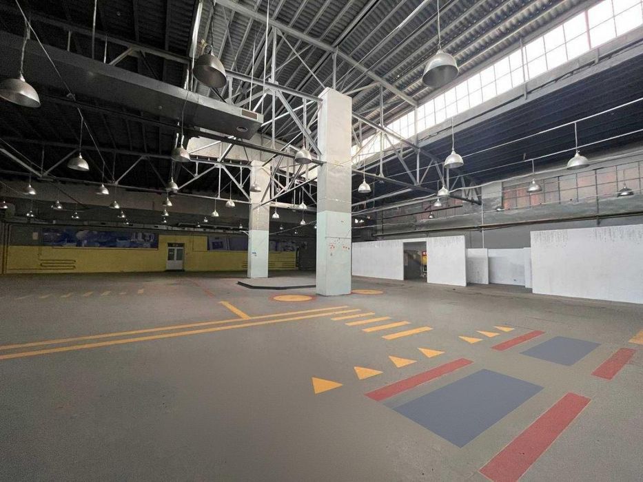 Оренда приміщення 935м2 перший поверх