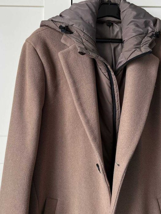 Шерстяное пальто от MANGO размер L есть нюанс