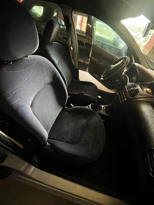 Peugeot 206 ano 2002