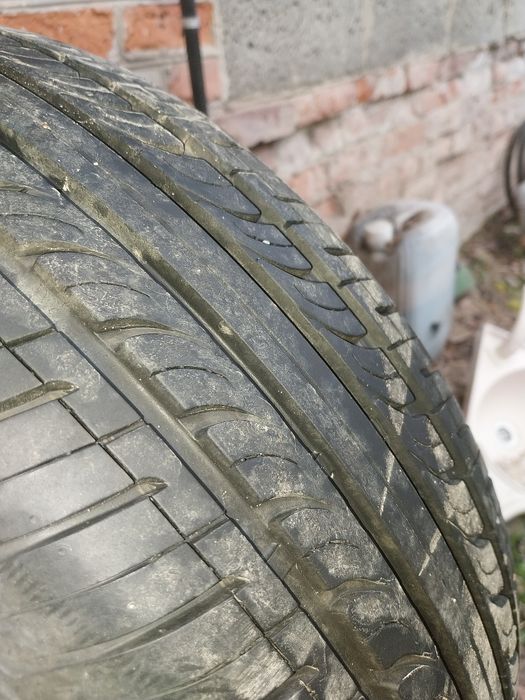 Opony 15/195/65.