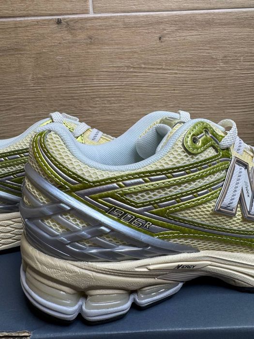 Кросівки New Balance 1906R