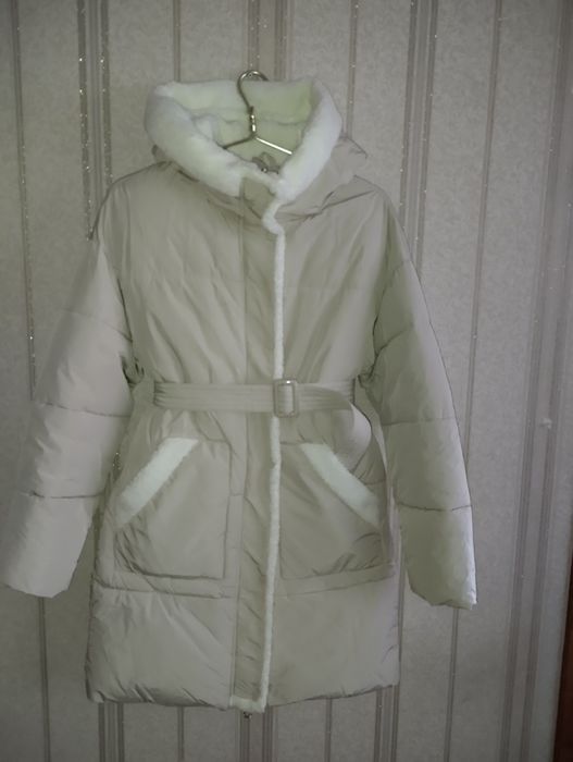 якісна куртка пуховик пальто з хутром