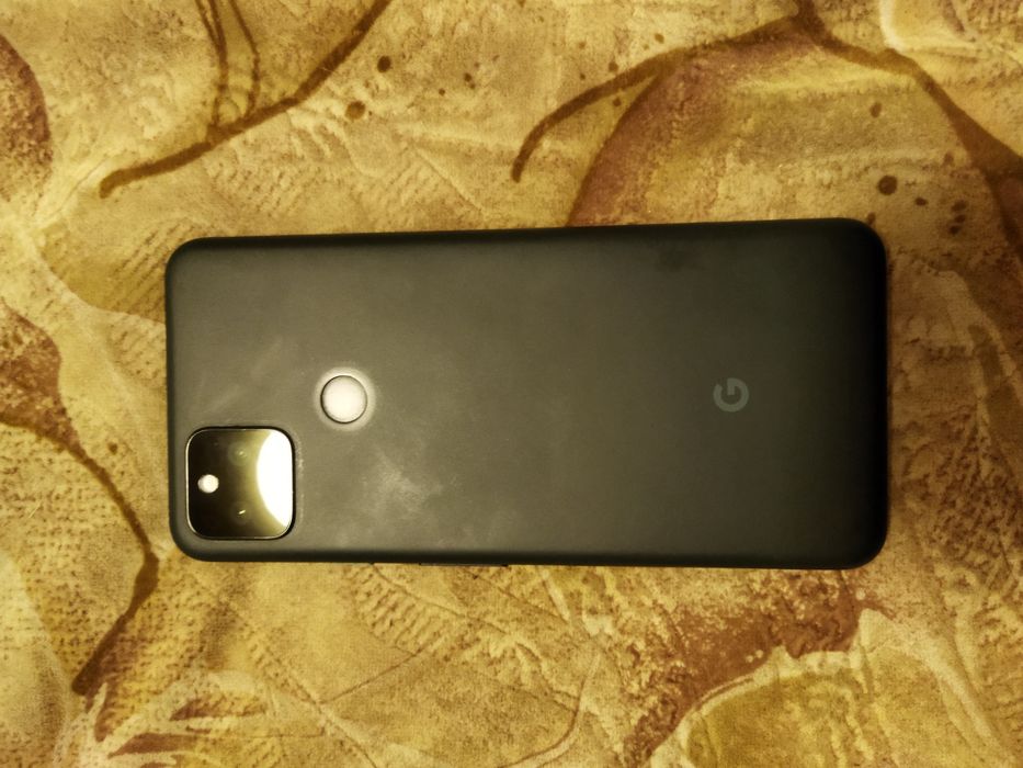 Pixel 5a на запчасти или под восстановление