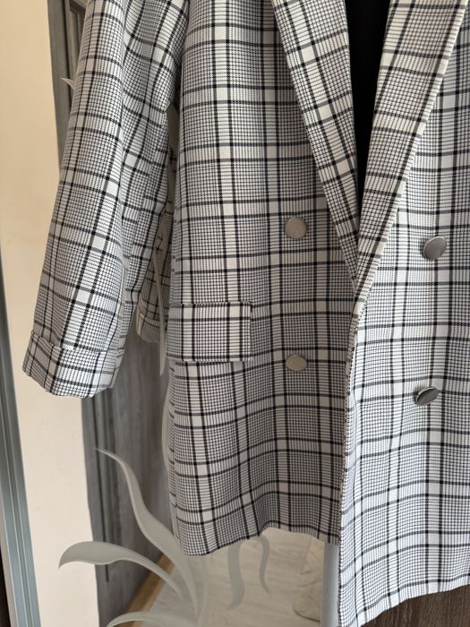 Жакет піджак жіночий Stradivarius у клітинку, розмір M