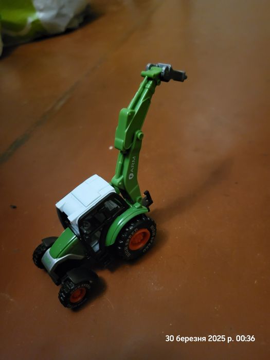 Трактор пневмомолот іграшковий