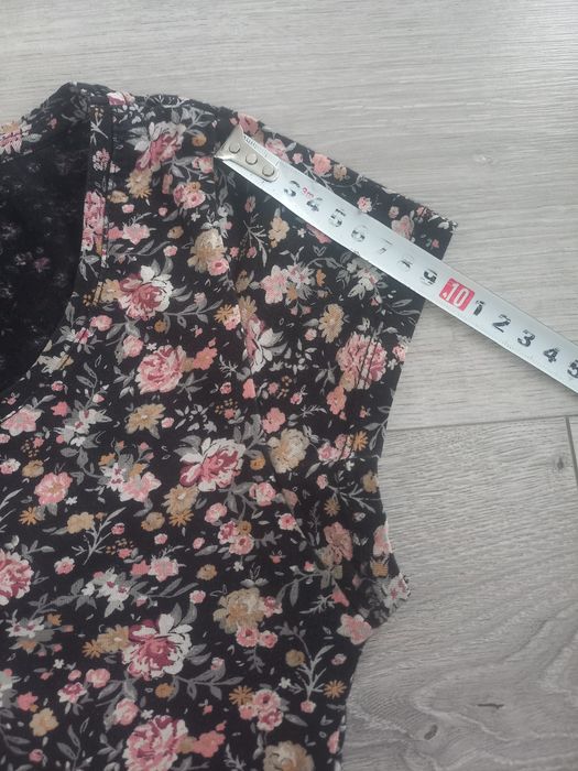 Bluzka, T-shirt nadruk w kwiaty roz. S/M
