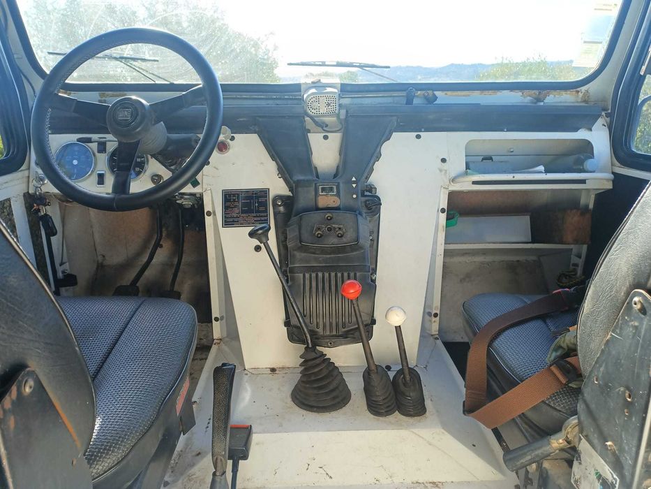 UMM 4x4 Entrepreneur 4x4 D (A11 AOL)