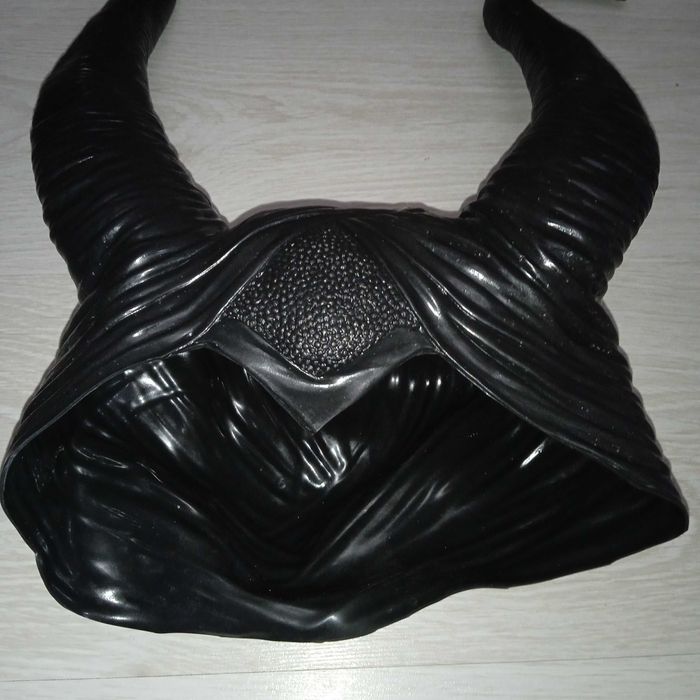 Маска Малефисента