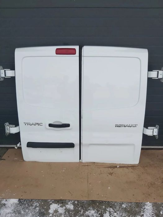 Drzwi prawe  tył Renault Trafic IV III lift 2020 rok demontaż