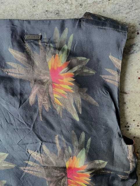 Adidas - SLVR - asymetryczna, przewiewna sukienka w piękne kwiaty