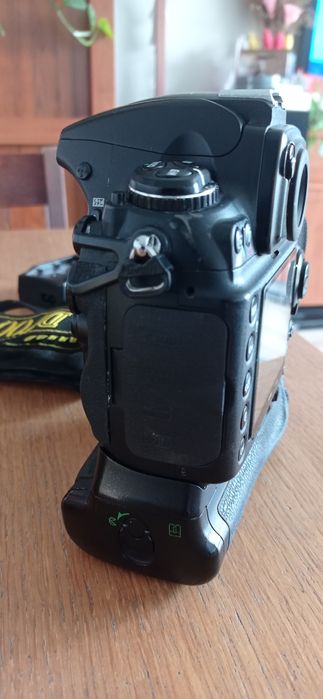 Nikon d 700  lustrzanka